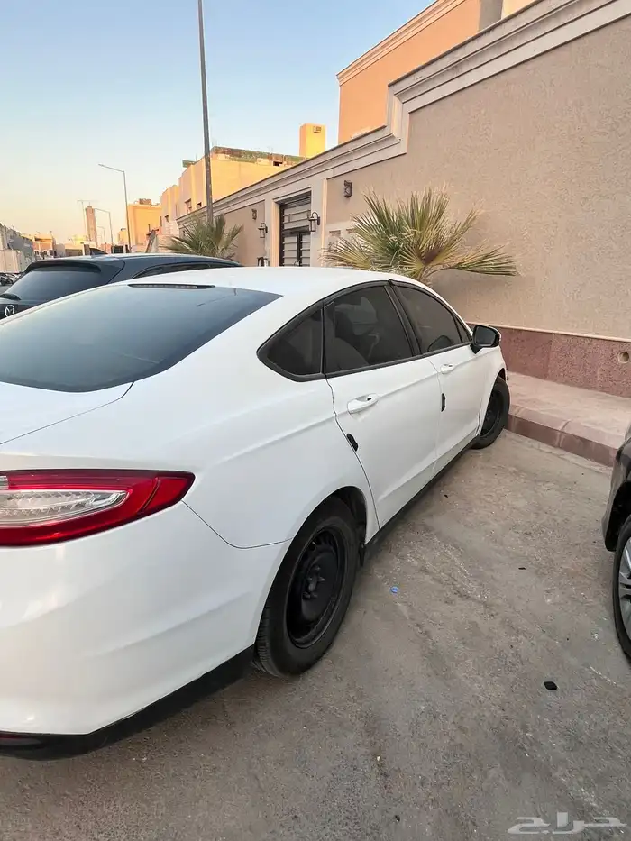 فورد فيوجن للبيع 3