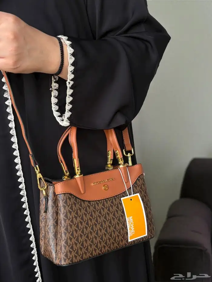 شنط ونظارات نسائية ماركات كوبي ون 96