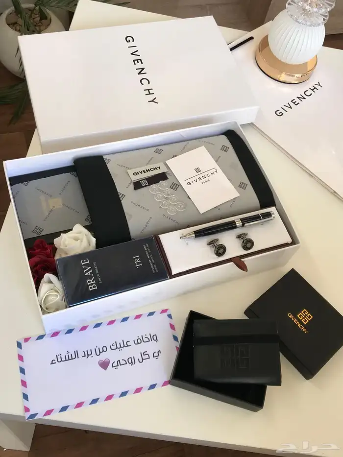 طقم. رجالي 0