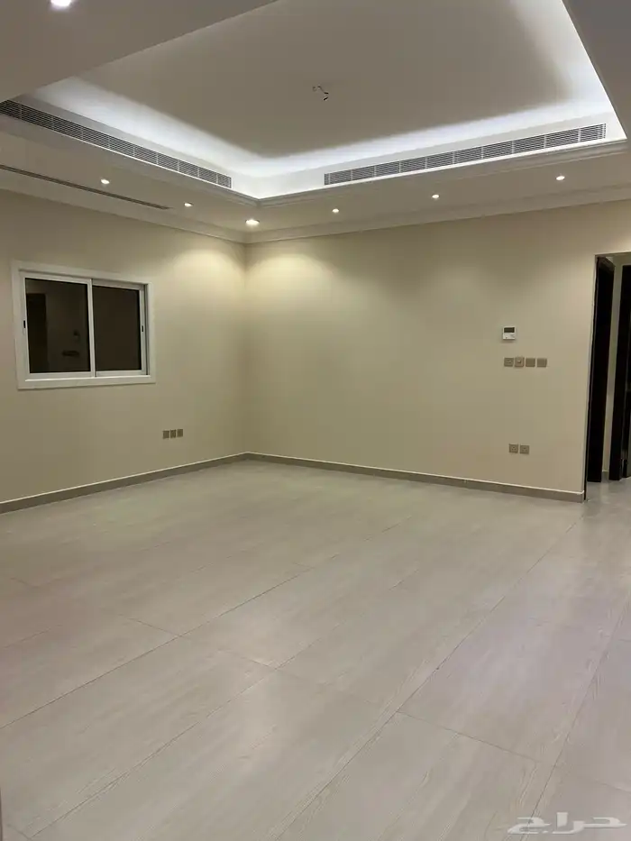 للإيجار دور أول مدخل مستقل مع سطح الرياض حي الياسمين 90.000 1