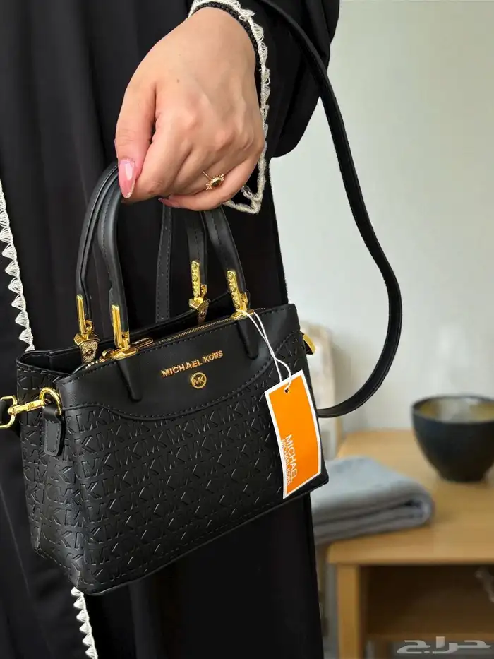شنط ونظارات نسائية ماركات كوبي ون 70