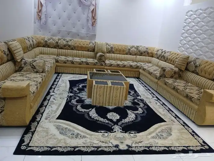 كنبات صاله شبه جديد 0