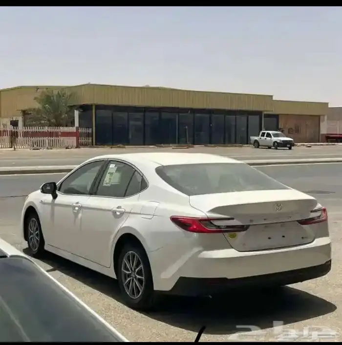 تويوتا كامري استندر هايبرد 5