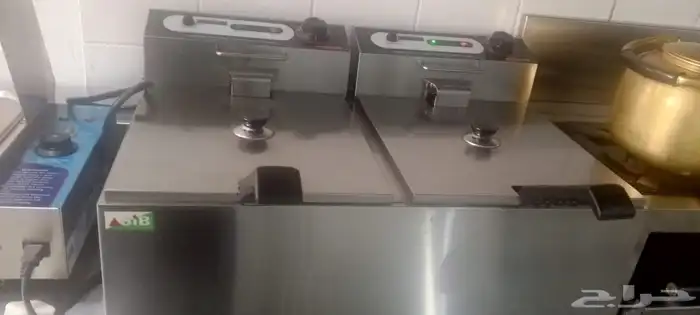 بوفيه جاهزة للبيع بكامل معداتها 9