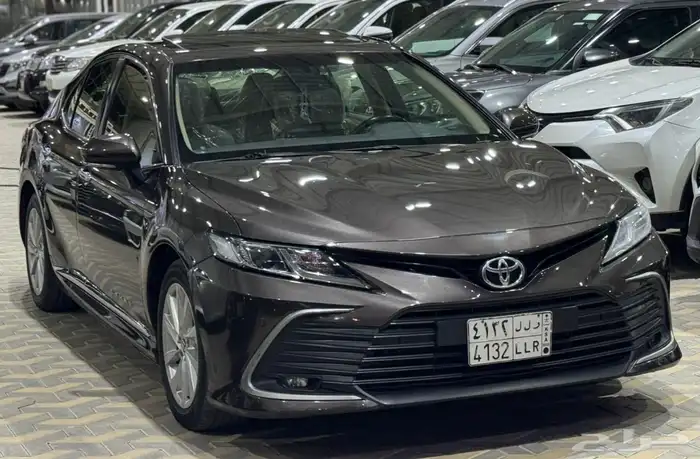 تويوتا كامري GLE بنزين 2024 1