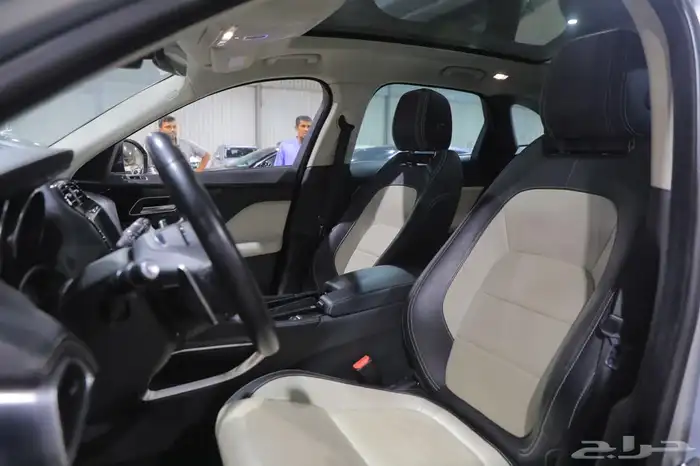 جاكور F- Pace 2019 بانوراما فل كامل 9