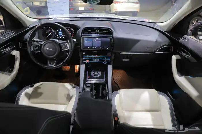 جاكور F- Pace 2019 بانوراما فل كامل 13