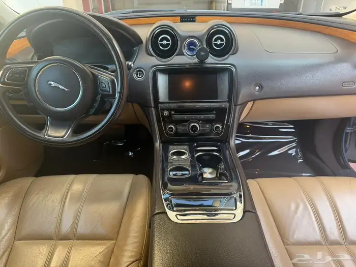 جاكوار 2013 XJL نظيف 6