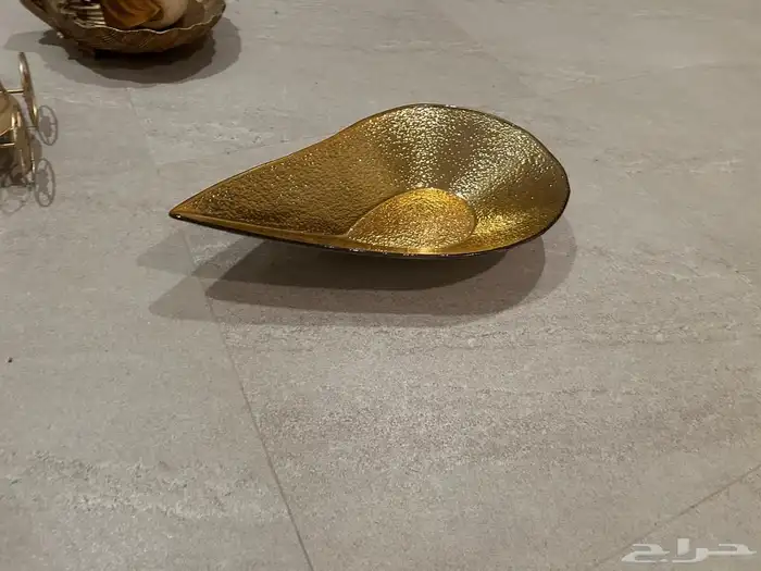 تحف متنوعة ذهبية حي العليا 2