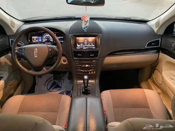 لينكولن mkt 2014 ماشي 98الف فقط 11
