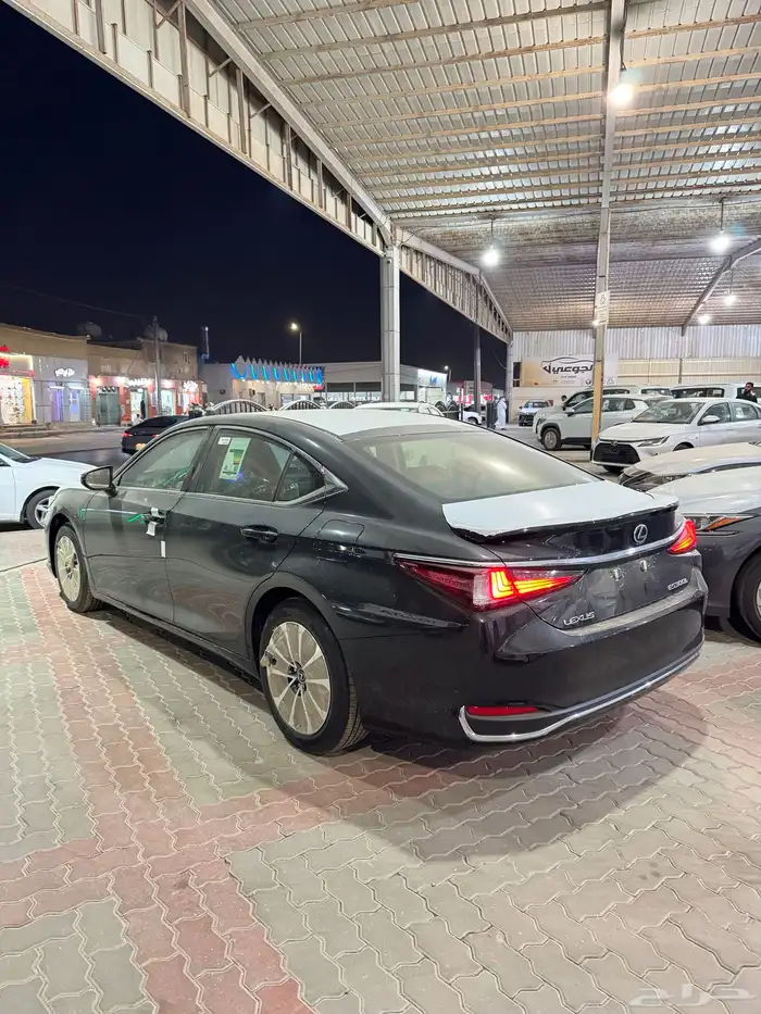 لكزس ES300 فئة AH هايبرد 2025 2
