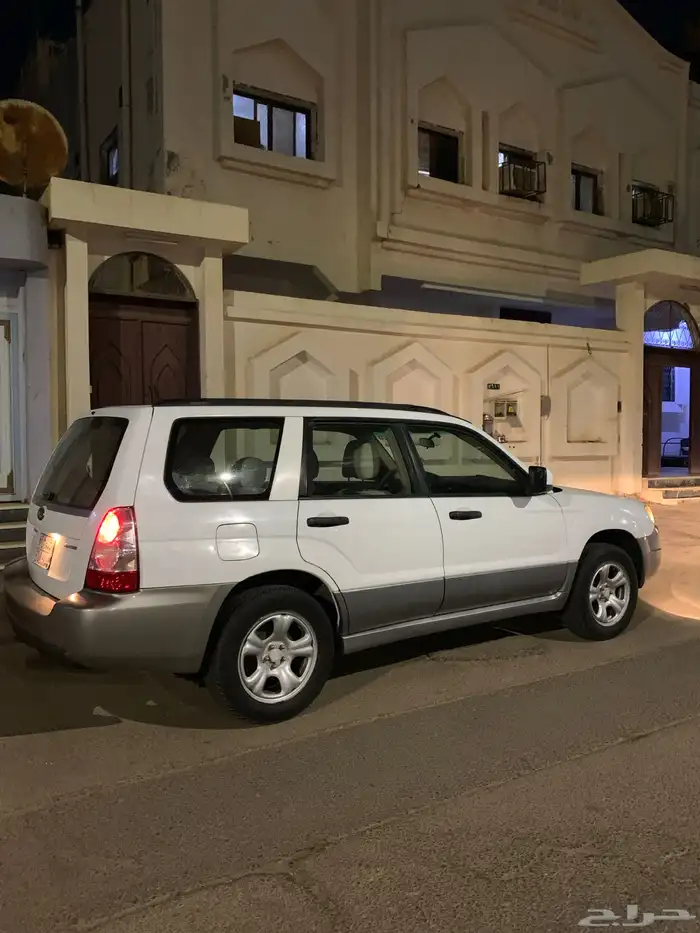 سوبارو فورستر 2008 نظيف 8