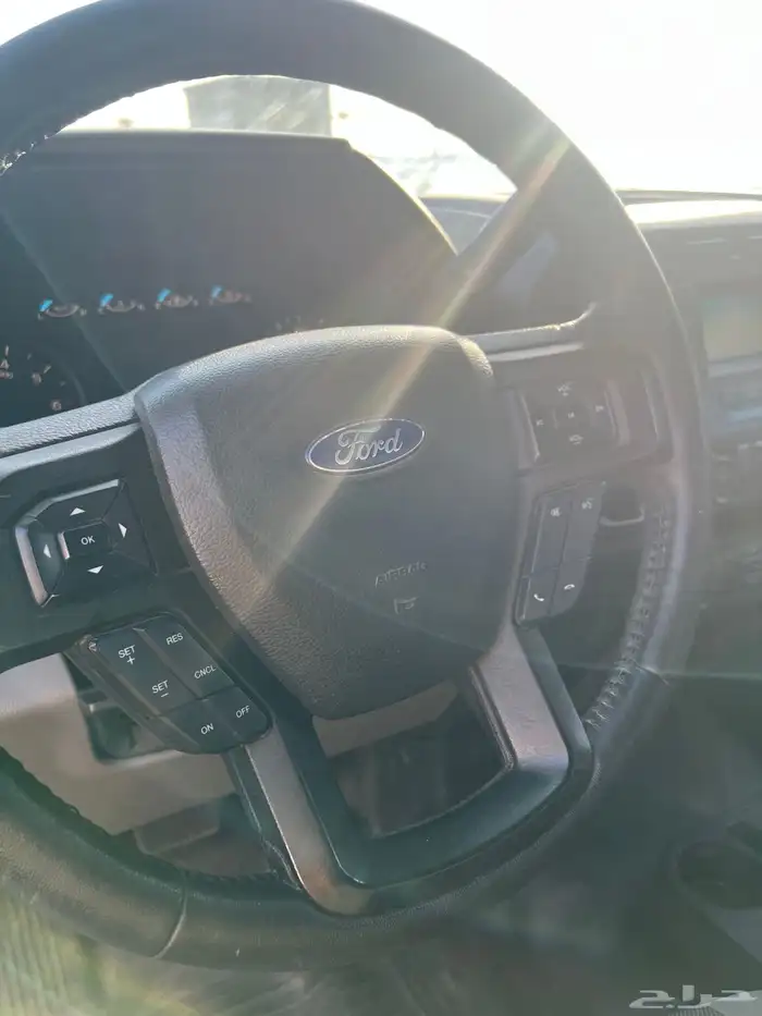 فورد F150 بدون دبل V8 7
