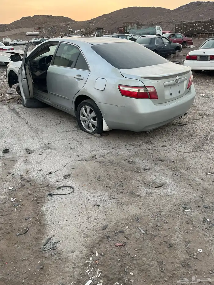 كامري بيع قطع غيار بيع قطع تواصل واتس 1