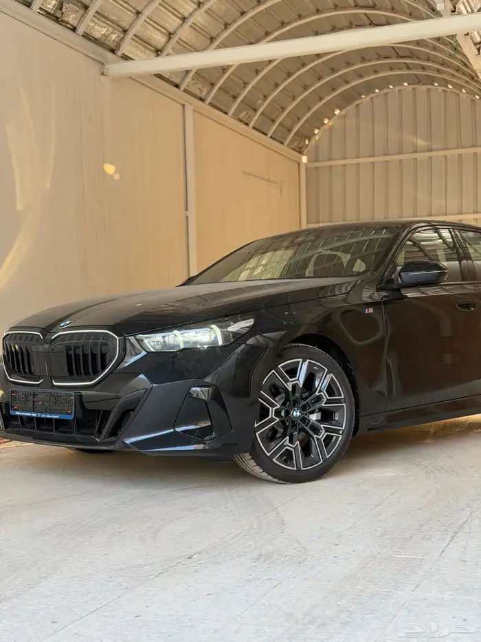 بي ام دبليو 520i 2026 2