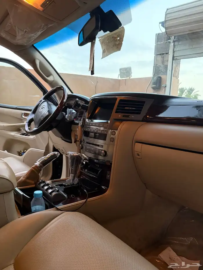 جيب لكزس LX570 بريمي 23