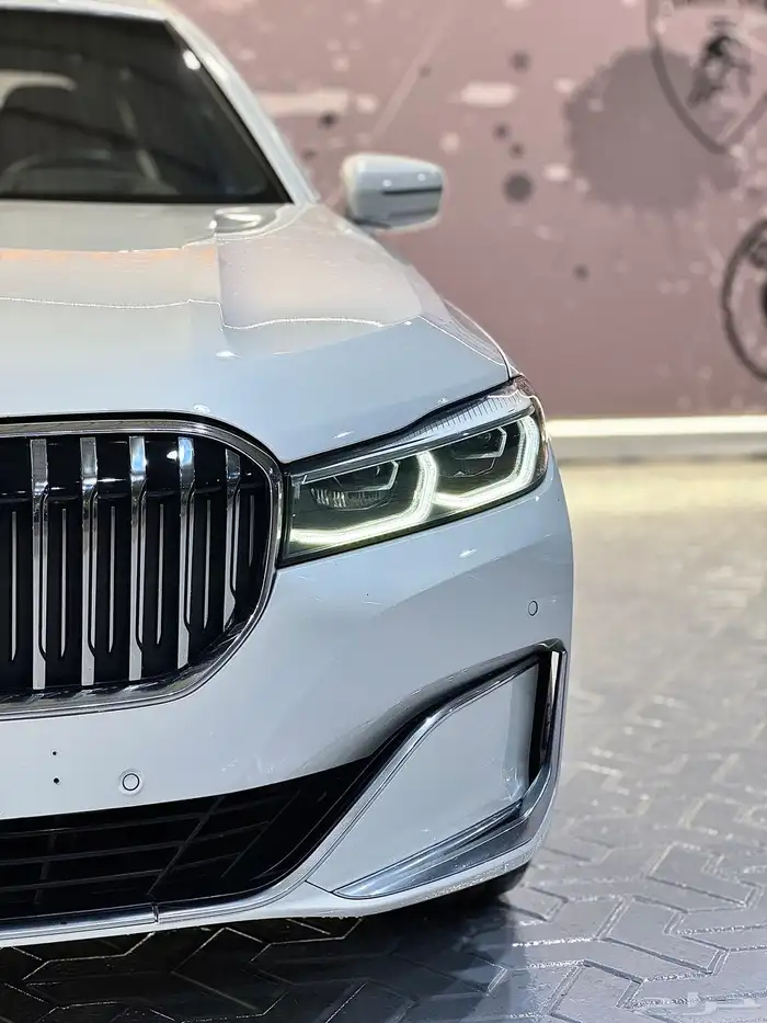 بي ام دبليو 730 موديل 2021 2