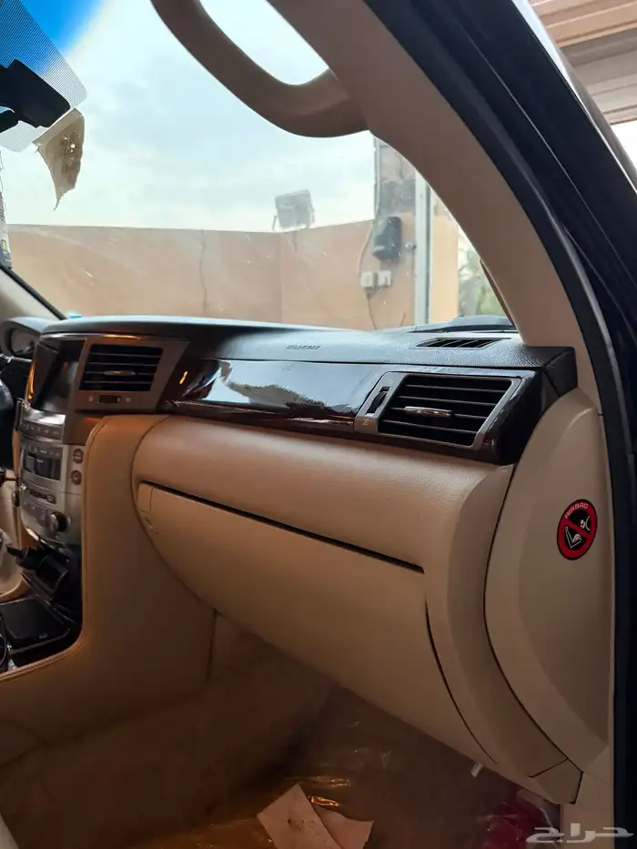جيب لكزس LX570 بريمي 21