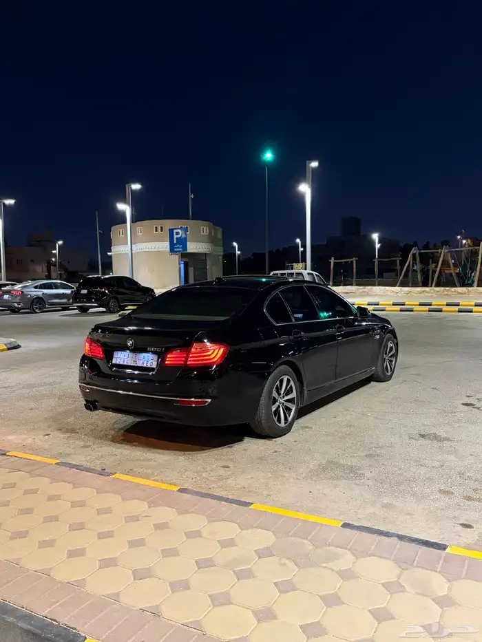 بي ام 520i موديل 2015 للبيع او البدل 7