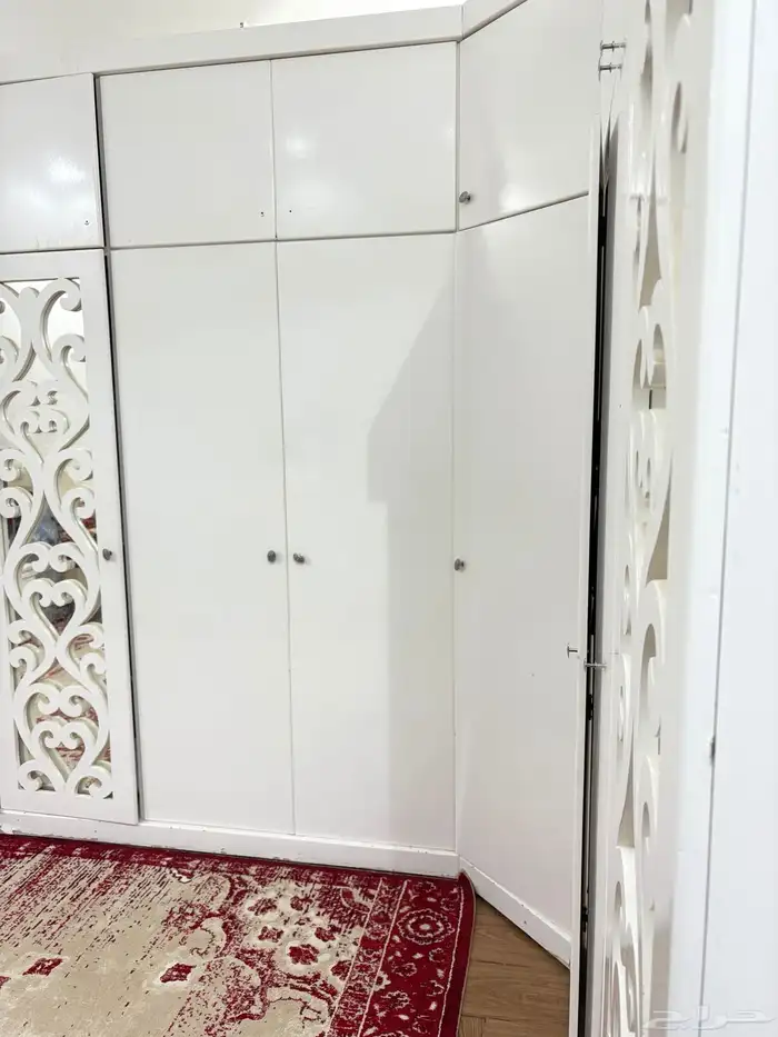 خزانة طول ثلاثة أمتار وعرض خمس أمتار 1