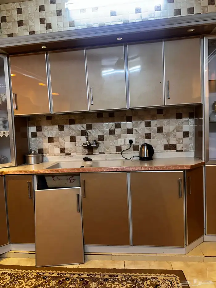 غرفه نوم ومطبخ شبه جديده استخدام فتره قليله جدا  السعر 3000 8