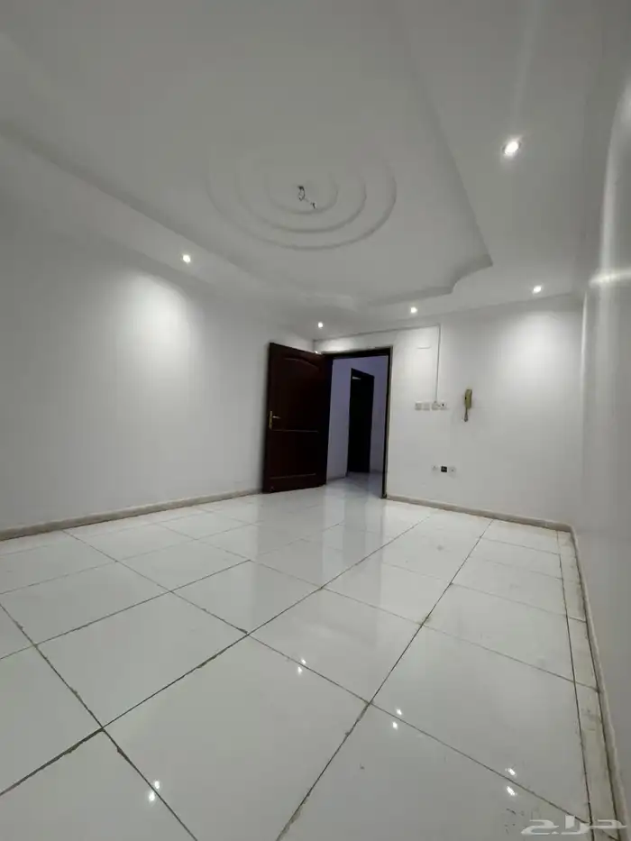 شقة للإيجار جدة حي الريان خلف محطه الشرقية 9