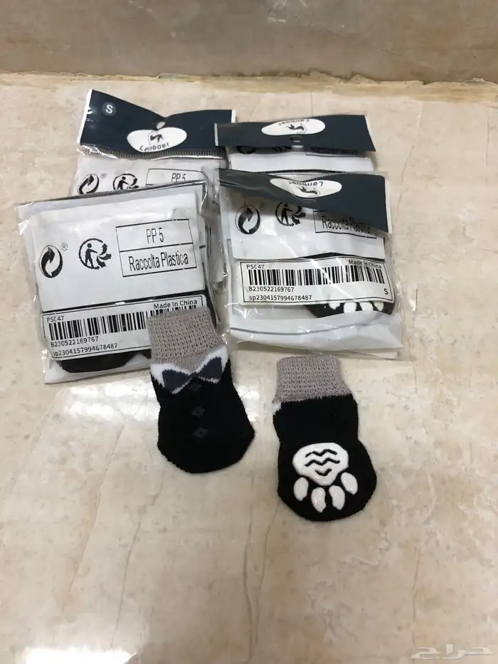 جوارب للقطط 0