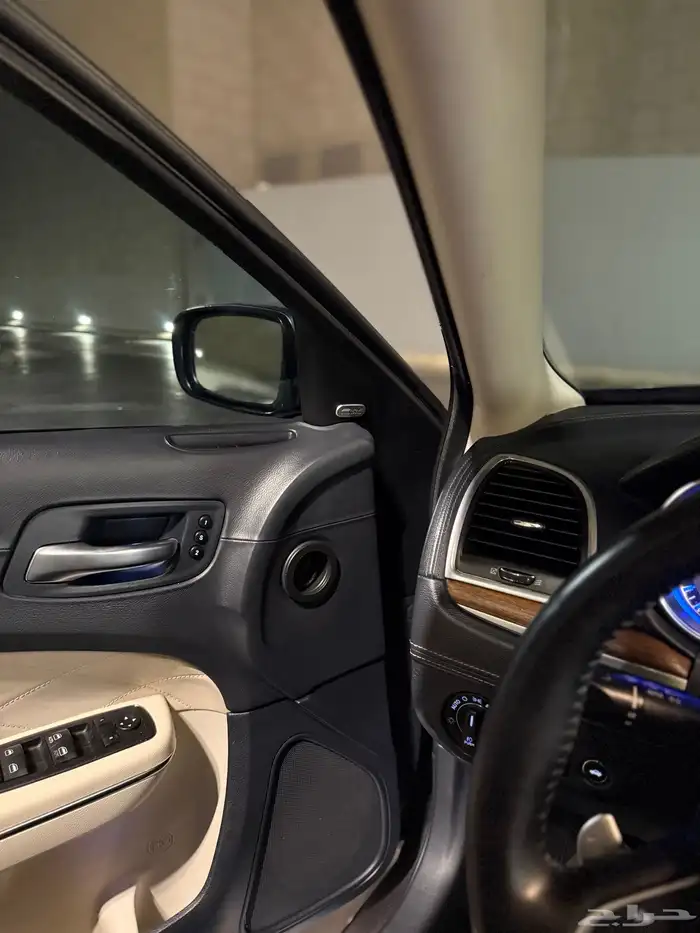 كرايزلر 2016 هيمي V8 6