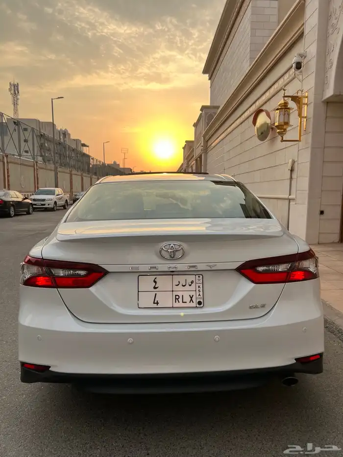 للبيع كامري GLE 2024 فل كامل نظيفه جدا 8