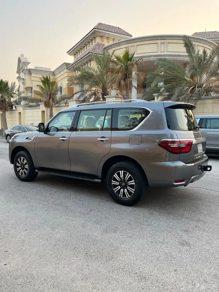 للبيع نيسان باترول SE2 2023 V6 12