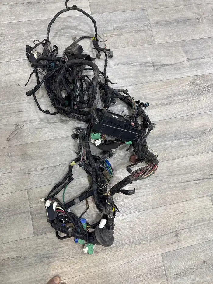 ظفيره اكورد 2017 مع علبه الفيوز مع ظفيره المكينه 0