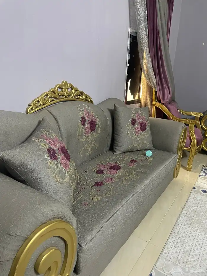 للبيع كنب مجلس كبير 2