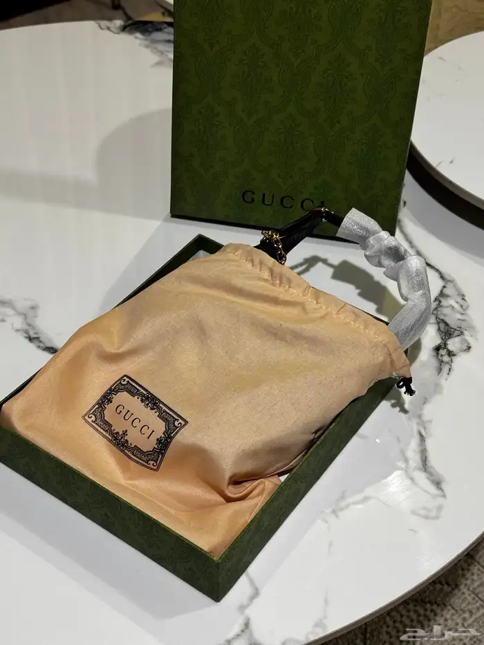 شنطة قوتشي 2