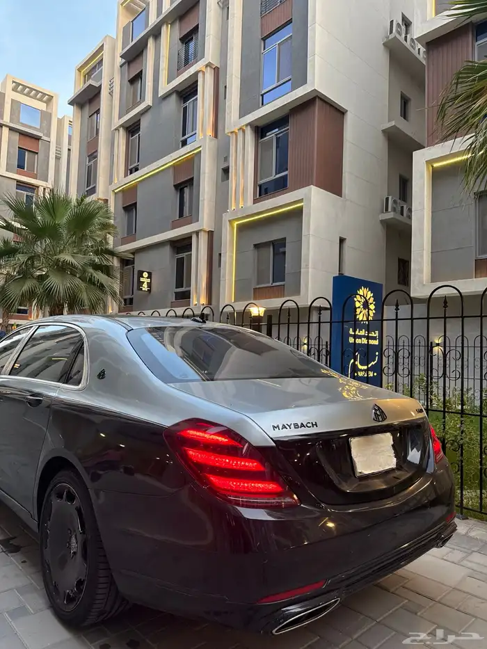 Mercedes مايباخ 2017 13