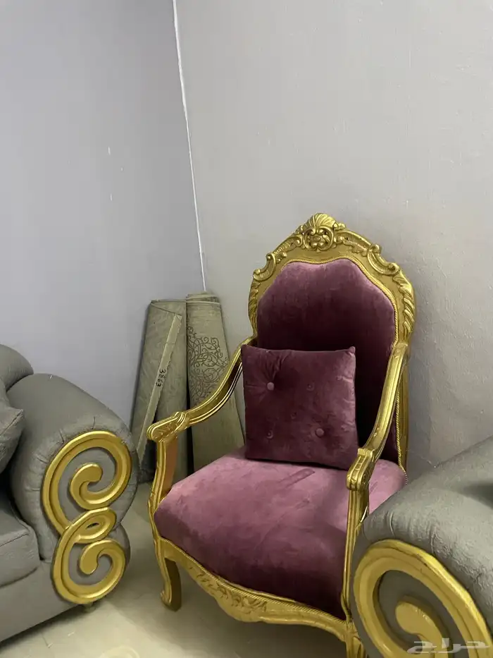 للبيع كنب مجلس كبير 4