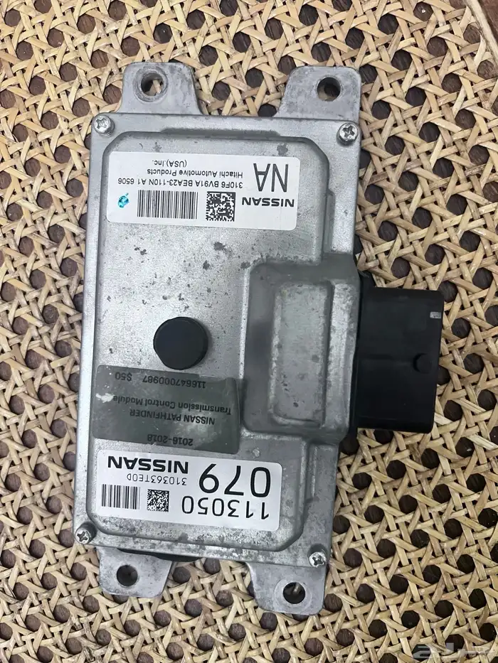 كمبيوتر قير نيسان 1