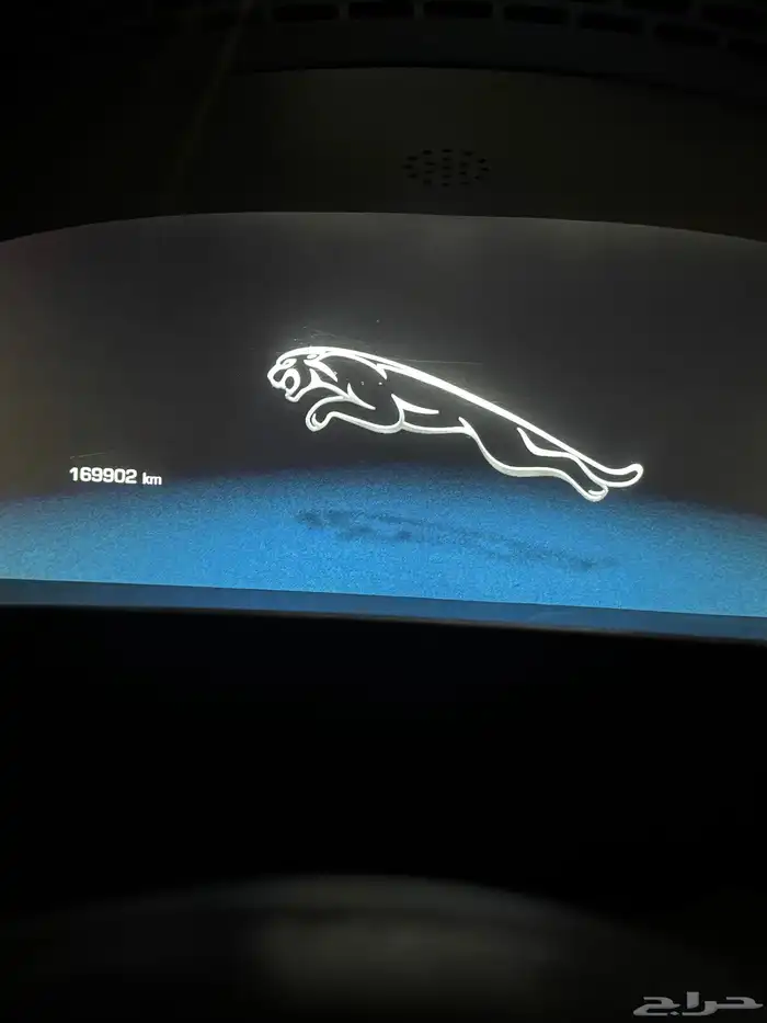 للبيع او البدل جاكوار xj2015 4