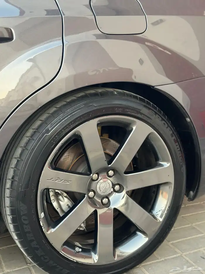 كرايسلر SRT بلاك ايدشن 2014 38