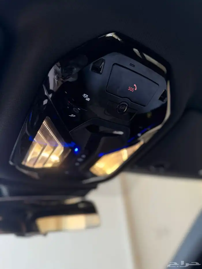 بي ام دبليو 520i 2026 11