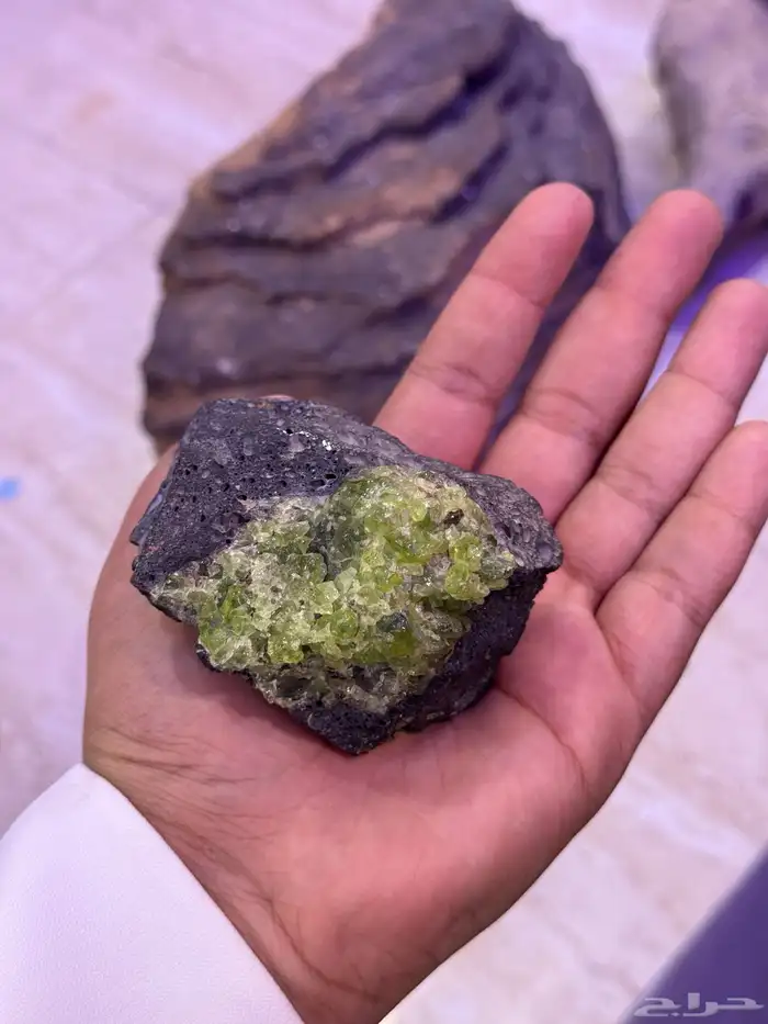 احجار كريمه اسما الحجر الزبرجد 3