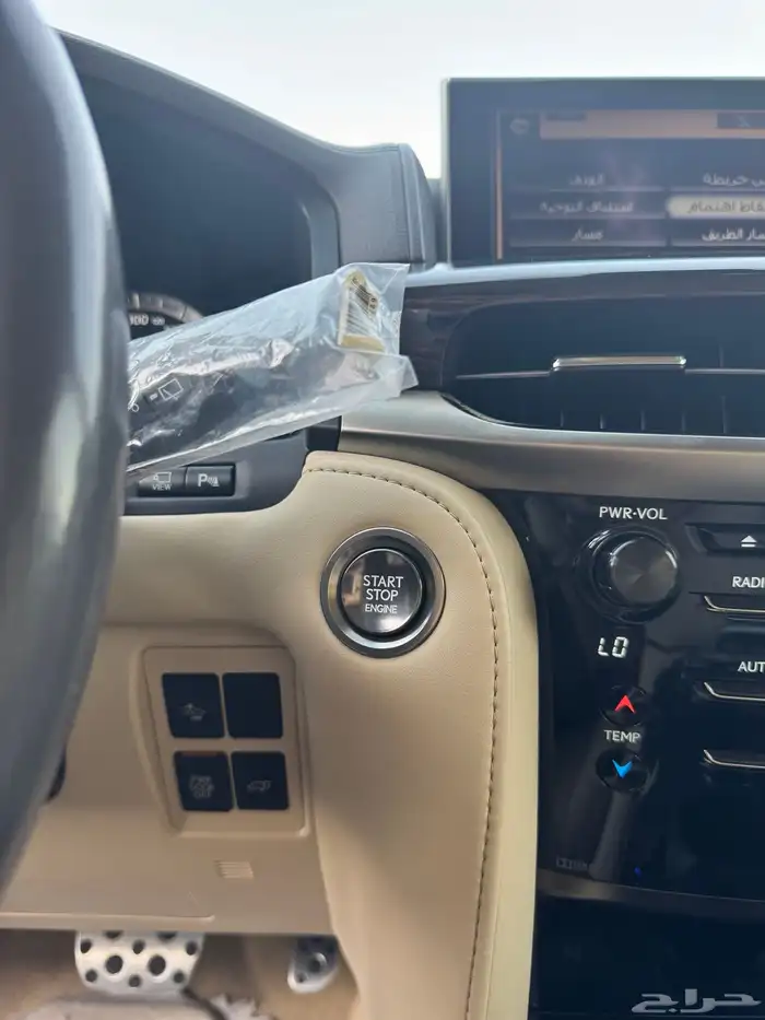 للبيع لكزس 2019 LX570 - بحالة الوكاله 15