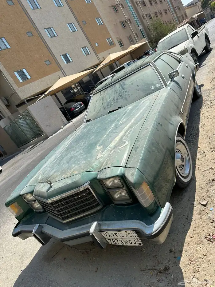 فورد ( ال تي دي )LTD مديل 1977 شغال لوحات استخدام وليس تراث 3