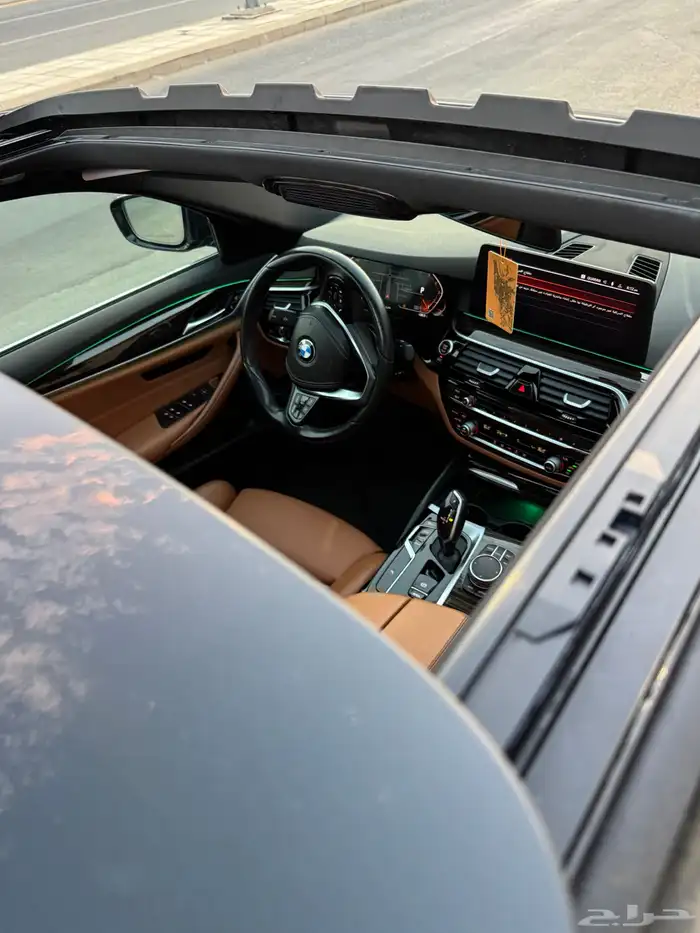 BMW 520i موديل2023 16