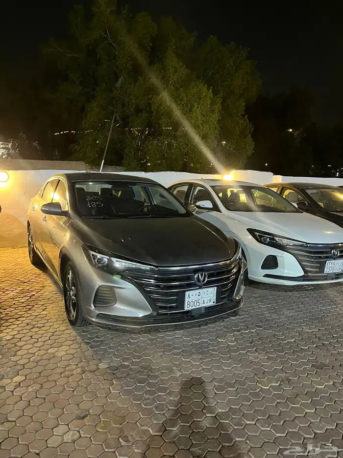 مجموعة من السيارات 12