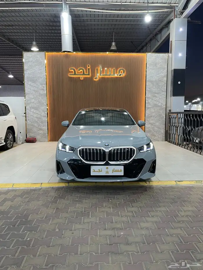 بي ام دبليو 520 موديل 2024 فل كامل kit m 1