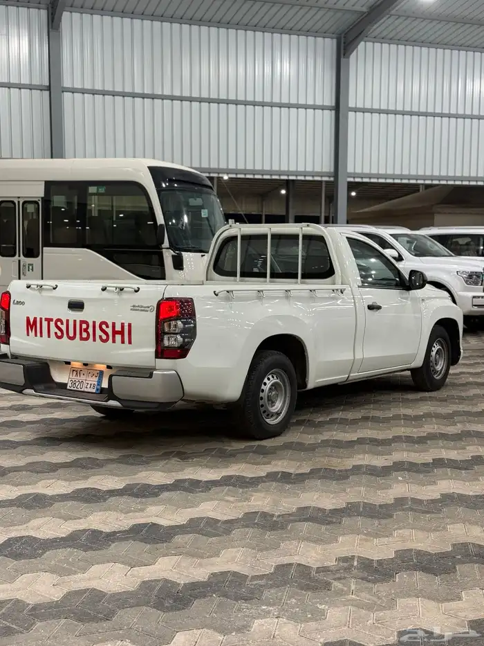 ميتسوبيشي L200 غمارة 2023 ( ديزل - قير عادي ) سعودي 3