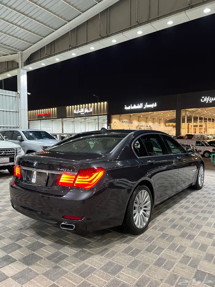 للبيع BMW 730i 2012 مخزن نظيف عداد 40 الف فقط 11