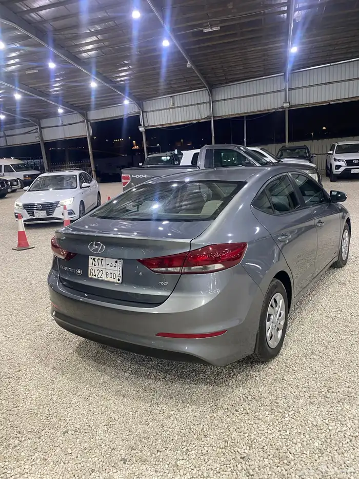 النترا 2017 مخزنه ماشي 95000 4