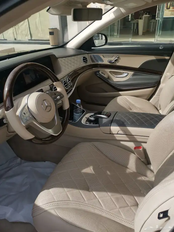 مرسيدس 560AMG (2019) 4