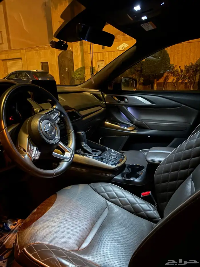 Mazda CX-9 Signature 4